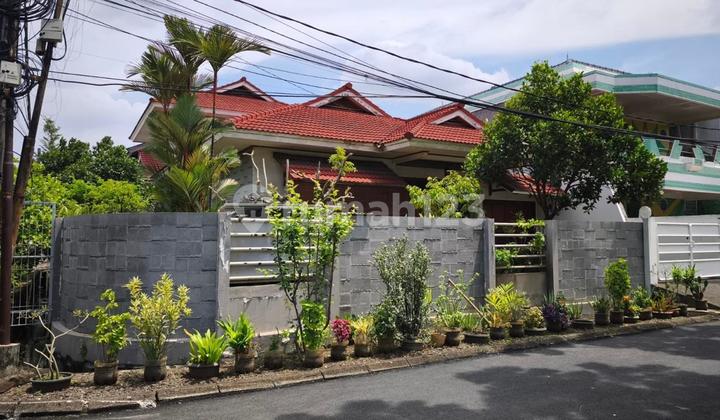 Dijual Rumah Elite Puri Indah Jakarta Barat Posisi Hoek 2