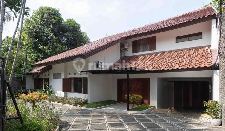For Sale Super Strategically Located Luxury House in Kebayoran Baru, South Jakarta