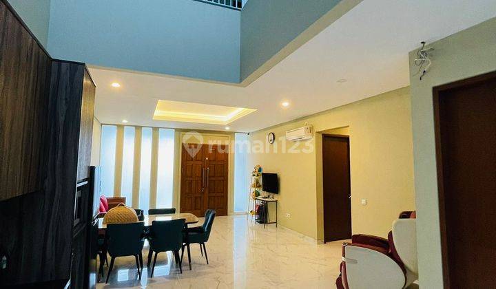 Turun Harga Dijual Rumah Baru Modern Minimalis Premium Rooftop City View di Pulomas 2