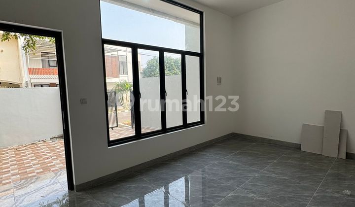 Dijual Rumah Baru 2 Lantai Hadap Barat Laut Griya Permata 2