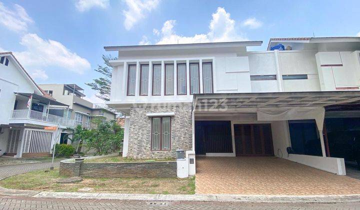 Dijual Rumah Mewah Hook Cluster Discovery Bintaro 1