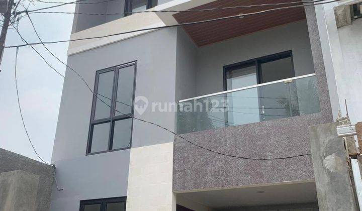 Dijual Rumah 3,5 Lantai Cidodol Kebayoran Lama Jakarta Selatan 1