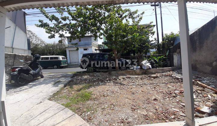 Rumah Lokasi Strategis Di Tubagus Ismail Bandung Samping Jalan 1