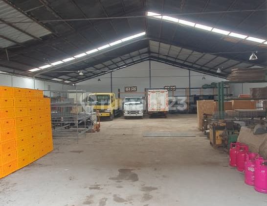 Dijual Cepat Hitung Tanah di Arcamanik Bonus Ruko 3 Unit dan Gudang Parkiran Luas Lokasi Strategis