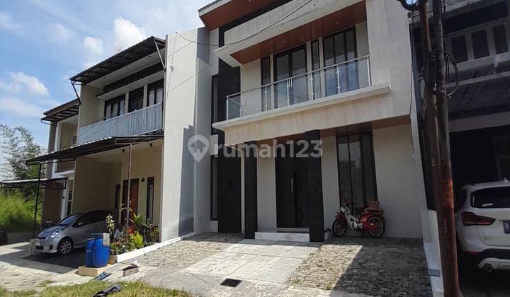 Rumah 2 Lantai Minimalis Di Bojong Koneng Cikutra Kota Madya 1