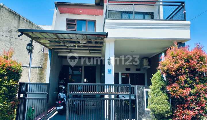 Rumah 2 Lantai Dalam Komplek Arcamanik Cisaranten Kulon Bandung
