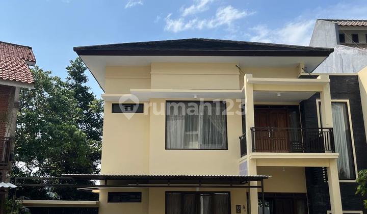 Dijual Rumah 3 Lantai di Dago Utara Kota Bandung Siap Huni Cocok untuk Hunian atau Kantor