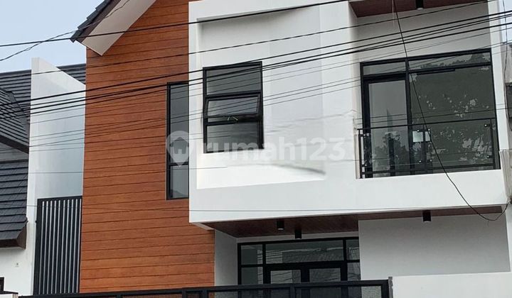 Disewakan Rumah Cocok untuk Kantor Lokasi Strategis di Sukaluyu