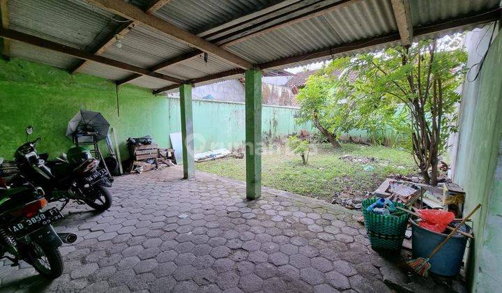 Rumah & Kost di Jl. Parangtritis km 3,5 2