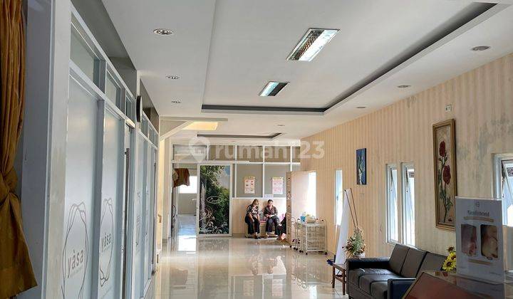 Ruang Usaha Mainroad Riau Cocok Untuk Klinik Kecantikan, Salon 