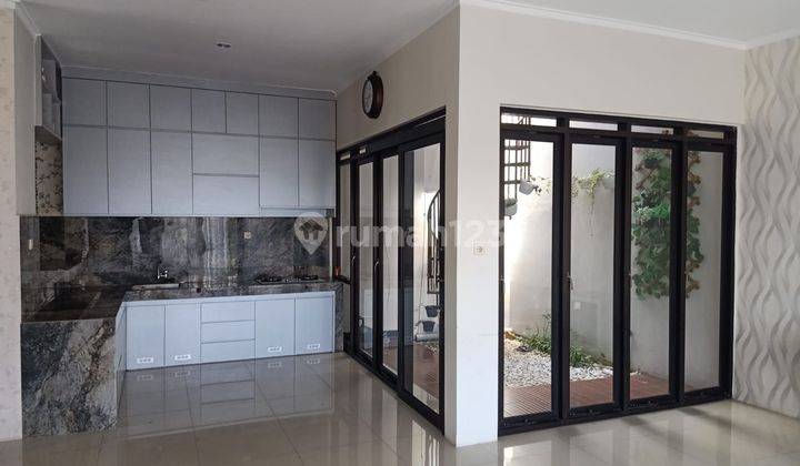 Dijual Rumah Komplek di Ciwaruga 2