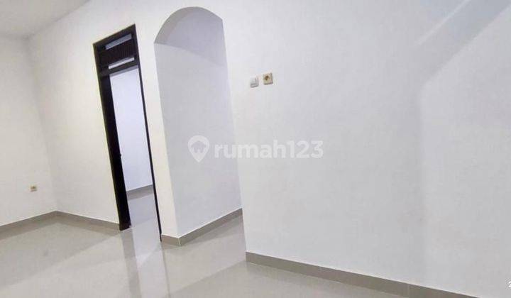 Dijual Rumah Baru Pusat Kota Sayap Ciateul 2