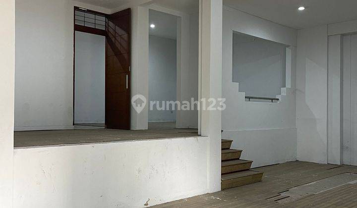 Dijual / Disewakan Ruang Usaha Mainroad Surya Somantri  2