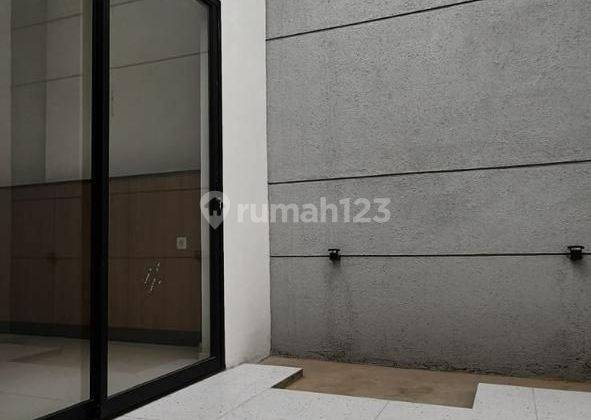 Dijual Rumah 2 Lantai Di KBP 2