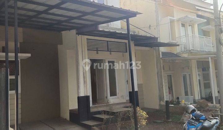 For rent rumah 2 lantai 3 kmr di Cinere nempel pintu toll Desari  1