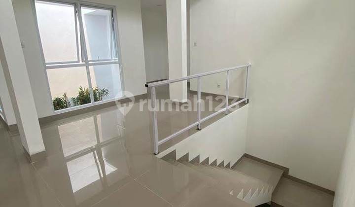 Rumah Villa Tropical Modern Hanya 10 Menit Ke Mrt Lebak Bulus 2