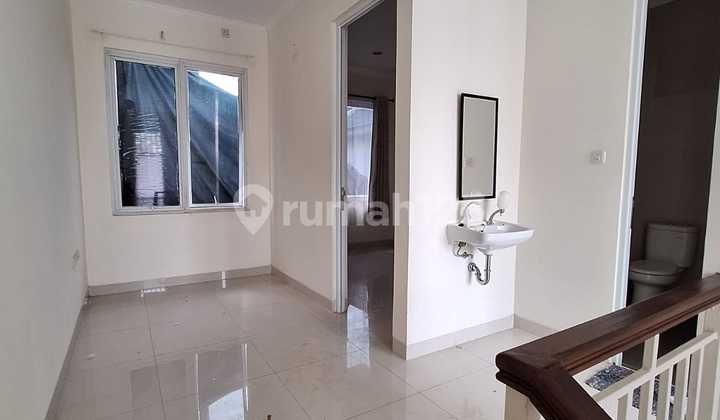 House in Graha Cinere Complex Adjacent to Toll Gate Strategically Located 2