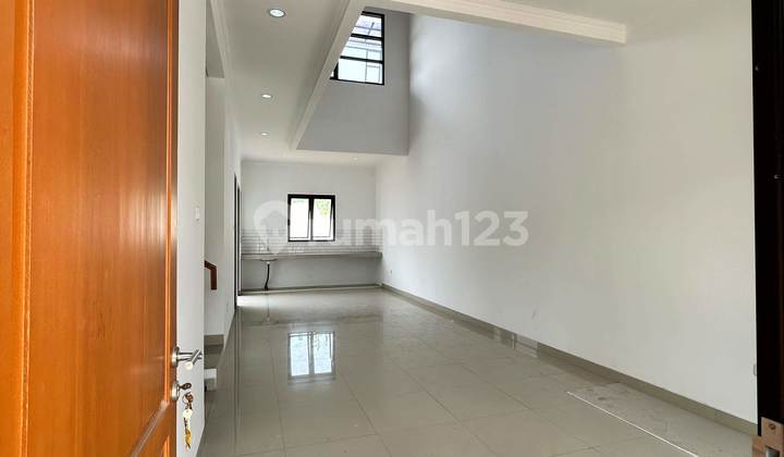 Rumah 2 Lantai Siap Huni Nempel Gergang Toll Dan Halte Busway 2