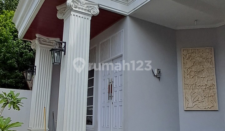 Rumah Elegant American Classic Hanya 5 Menit Ke Gerbang Toll 2