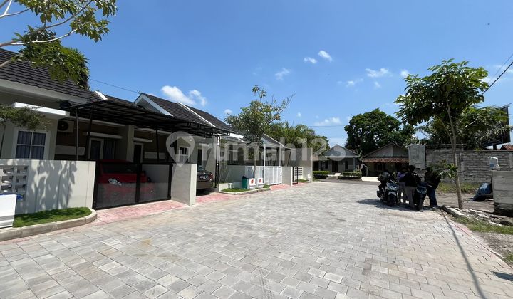 Still Available Minimalist House Type 45/77 Located in a One Gate System Housing Complex in Prambanan Still Available Minimalist House Type 45/77 Located in a One Gate System Housing Complex in Prambanan
