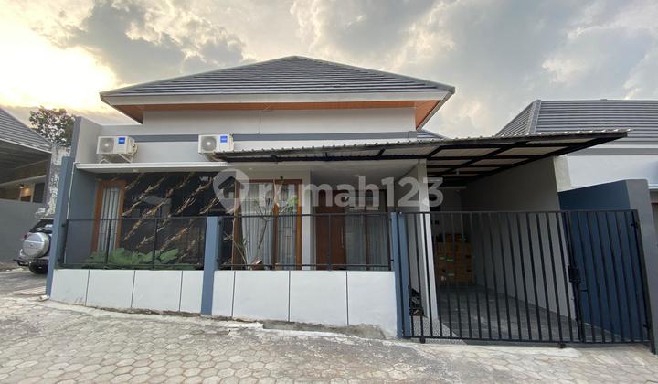 For Sale: Limasan House, 10 minutes from Kaliurang Street, Type 80/120, 3 Bedrooms + 2 Bathrooms, SHM Certificate Ready, KPR Ready 2