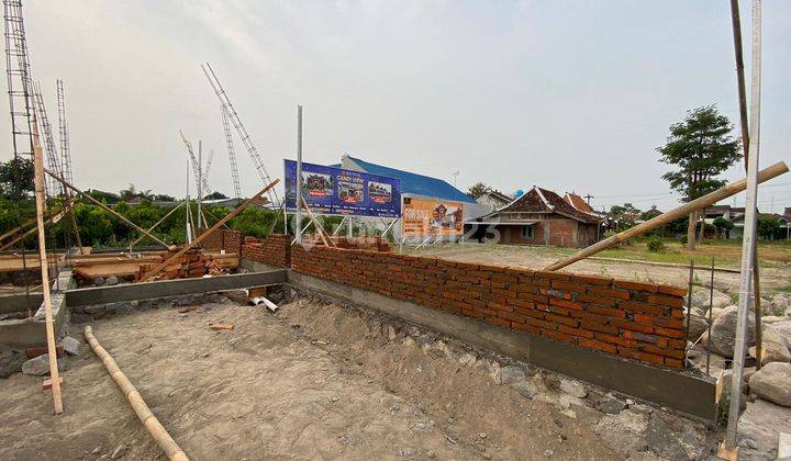 Rumah Joglo Pesan Bangun Timur Pintu Masuk Candi Prambanan 2