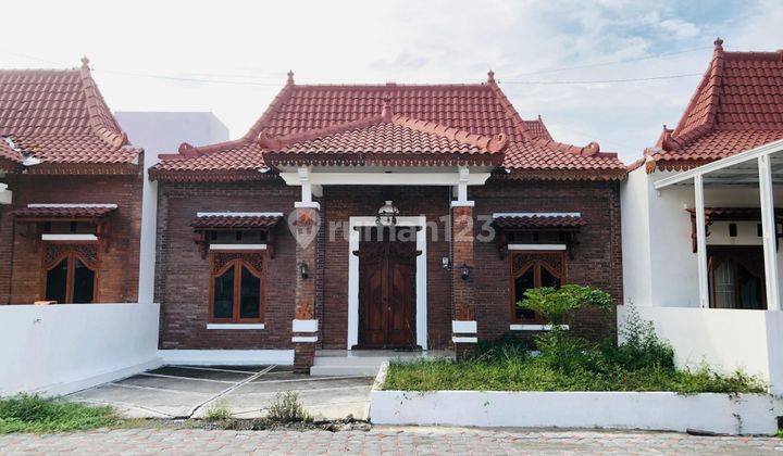 Dijual Rumah Joglo Estetik Timur Candi Prambanan 1