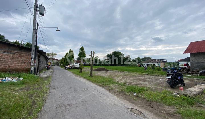 RUMAH JOGLO EKSOTIS DI KALASAN – COCOK UNTUK VILLA & INVESTASI 