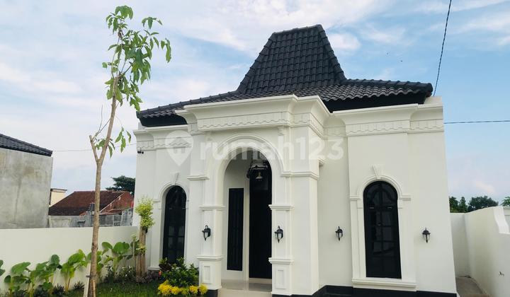 Dijual Rumah American Classic dengan Smart Home System di Kawasan Perumahan Prambanan Klaten 2