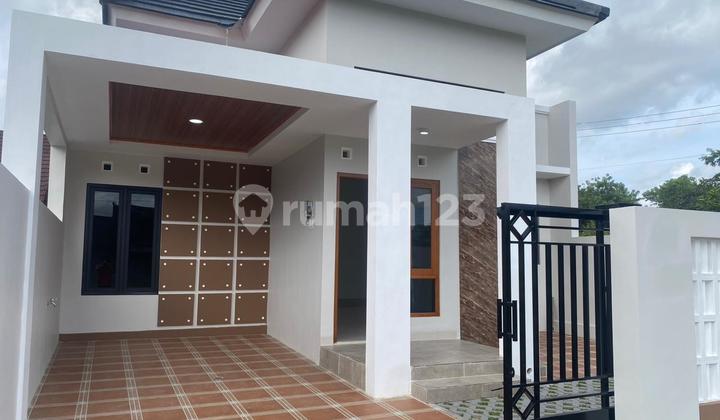 1 Unit of Move-In Ready House, 1.5Km from Pamella Supermarket, Type 85/122M2, SHM+PBG Ready, Eligible for KPR.