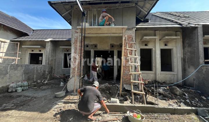 Cuma 400Jtan Rumah Proses Bangun Konsep Limasan SHM Ready Lokasi di Prambanan 500M Dari Terminal 2