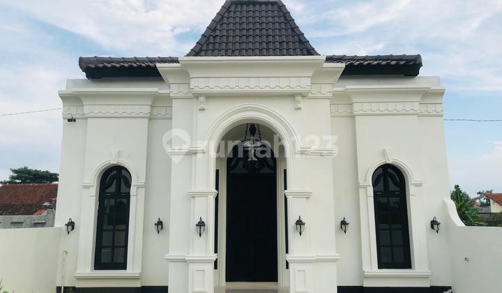 Dijual Rumah American Classic dengan Smart Home System di Kawasan Perumahan Prambanan Klaten 1