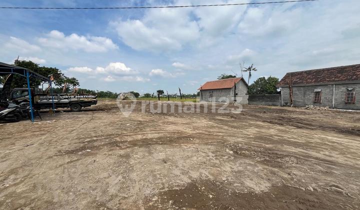 Looking for an American Classic House Under 1M? This Unit is the Solution Only 710Jt Mangku Jalan Lpmp Kalasan 2