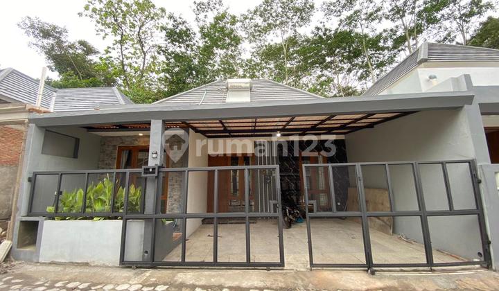 Jual Rumah Type 80/120m2 10 menit dari kampus UII Jogja Harga 775JT Nego SHM READY 2