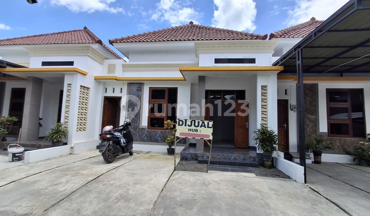 Jual Rumah Siap Huni Minimalis Limasan Type 75/103m2 (3KT+1KM) Lokasi Belakang SMK N 3 Klaten
