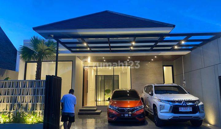 MEGAH LUAS STRATEGIS DI JOGJA!!! Type 107/182m2 harga 1.3 Miliar Nego Siap KPR Proses Kami Bantu