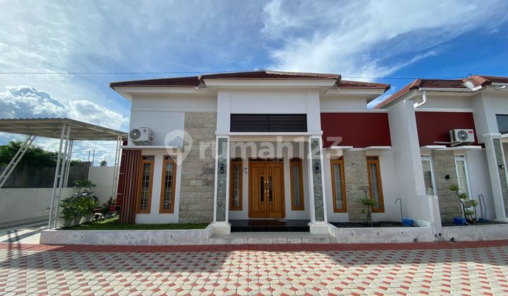 For Sale: Move-in Ready Fully Furnished House in an Elite Residential Area in Central Klaten, Type 60/100, Certified Title READY. 2