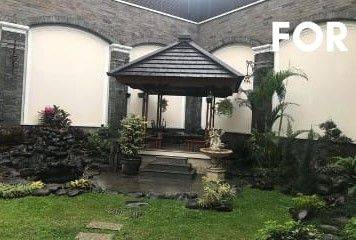 For Sale Rumah Mewah Dengan Gazebo di Batununggal  2