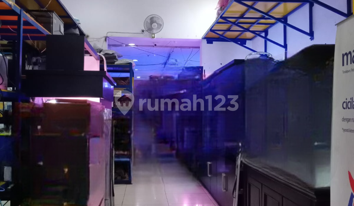 Main Road House Suitable for Business in Anggrek Bandung 2