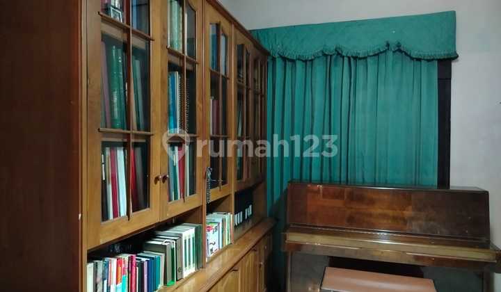 Jual Cepat Rumah lokasi Strategis di Coblong Bandung