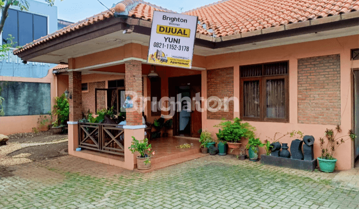 Rumah siap huni hitung tanah di lokasi strategis Pamulang 1