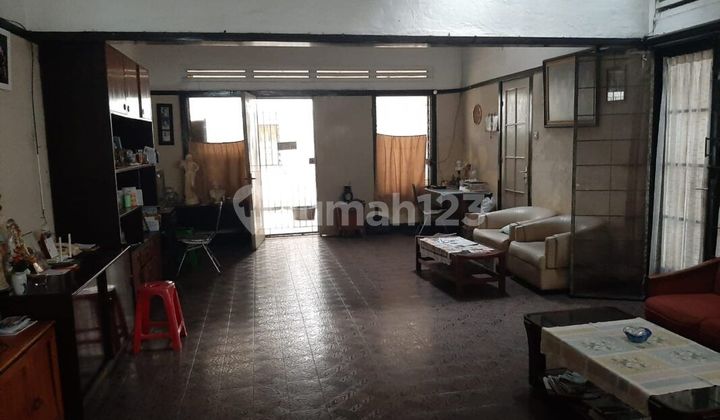 Rumah Nyaman Cocok Untuk Ruang Usaha di Sayap Riau Bandung 2