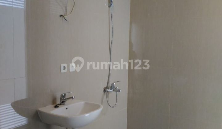 Rumah Klasik Nyaman Simple di Sukahaji Bandung 2