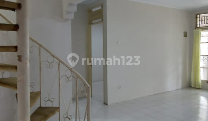 Disewakan Rumah di Kasuari Sektor 9 Bintaro 2