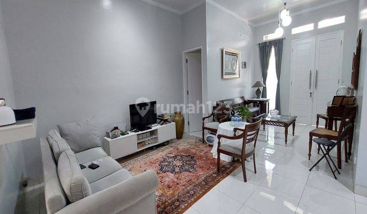 RUMAH RAPI DAN NYAMAN DI EMERALD BINTARO JAYA 2