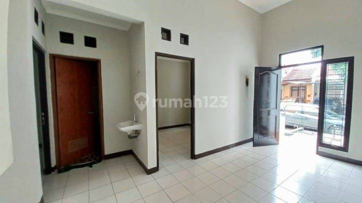 Rumah Dalam Cluster Sektor 9 Bintaro Jaya 2