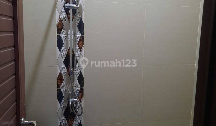 Rumah Second 2,5 Lantai Di Ratujaya Cipayung Depok 5