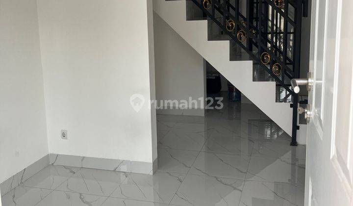 Rumah Minimalis 2 Lantai Di Rangkapan Jaya Baru Depok 2