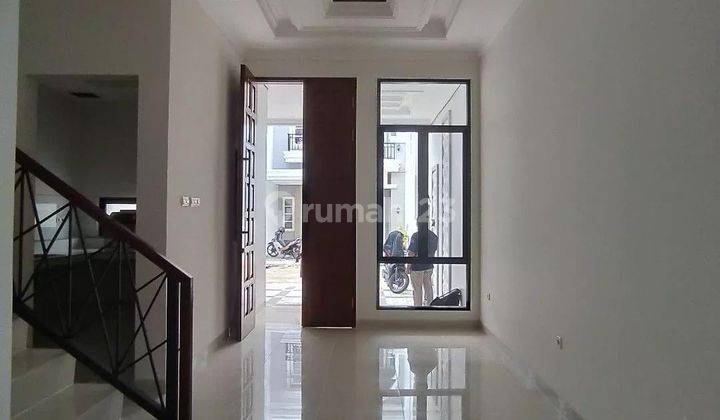 Rumah Cluster Scandinavian Style 2,5 Lantai Di Tanah Baru Depok 2