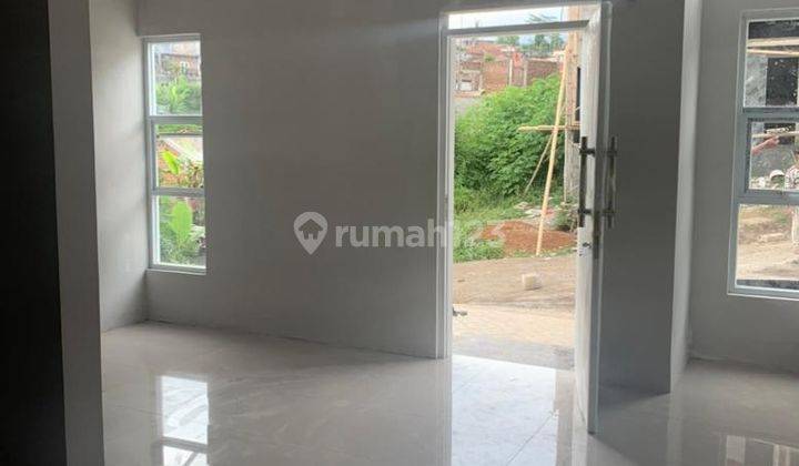 Rumah 2 Lantai Masih Baru di Daerah Sindanglaya Bandung 2